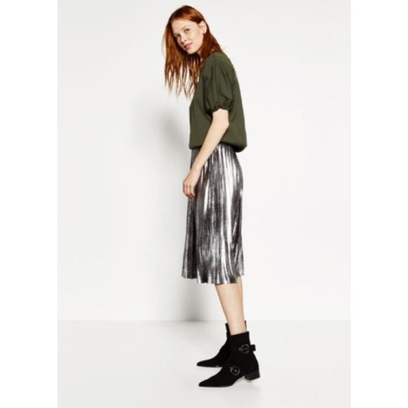 Zara Metallic Accordion Pleated Midi Skirt, Small - Picture 5 of 12